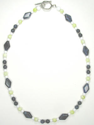 handmade sodalite and lemon jade necklace