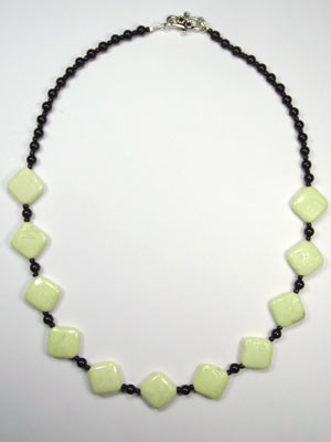 lemon chrysoprase and black onyx necklace